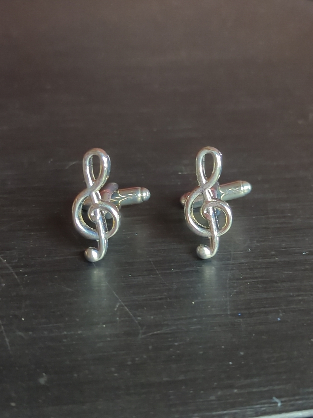 Treble Clef Cufflinks in Shiny Silver Tone